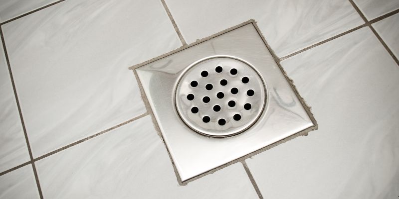 O Que é Bom para Desentupir Ralo de Banheiro em Cuiabá: 5 Métodos Práticos